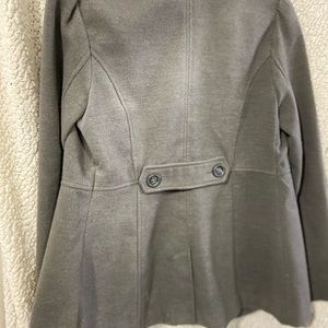 Gray coat size Large brand Black Poppy